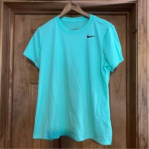Nike tee